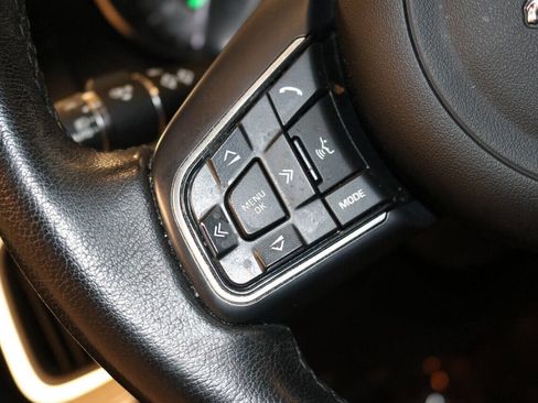 Used 2020 Jaguar E-PACE SE image 51