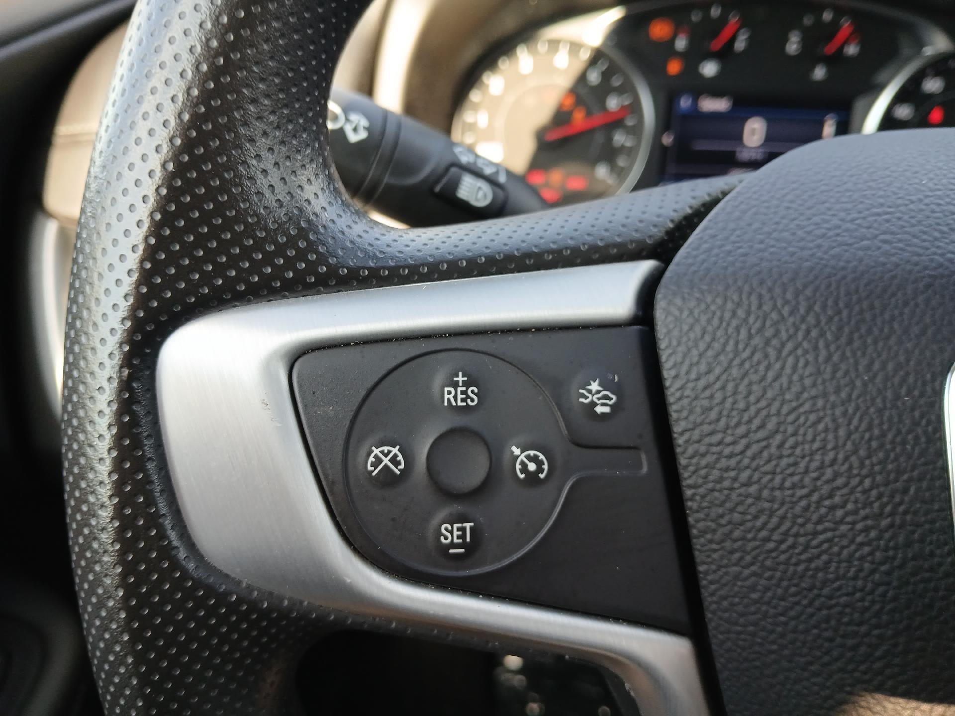 Used 2024 GMC Terrain SLE w/ Driver Convenience Package AWD/4WD image 24