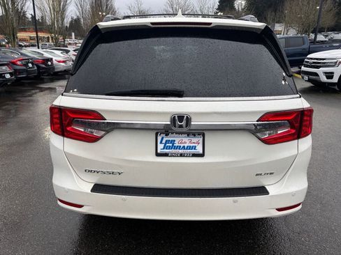 Used 2018 Honda Odyssey Elite image 6