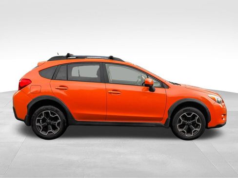 Used 2013 Subaru Crosstrek 2.0i Premium AWD/4WD image 3