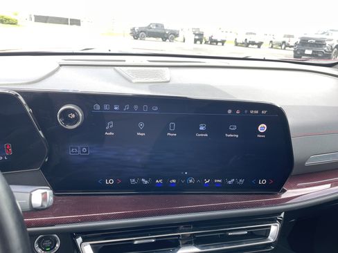 Certified 2024 Chevrolet Traverse RS AWD/4WD image 41