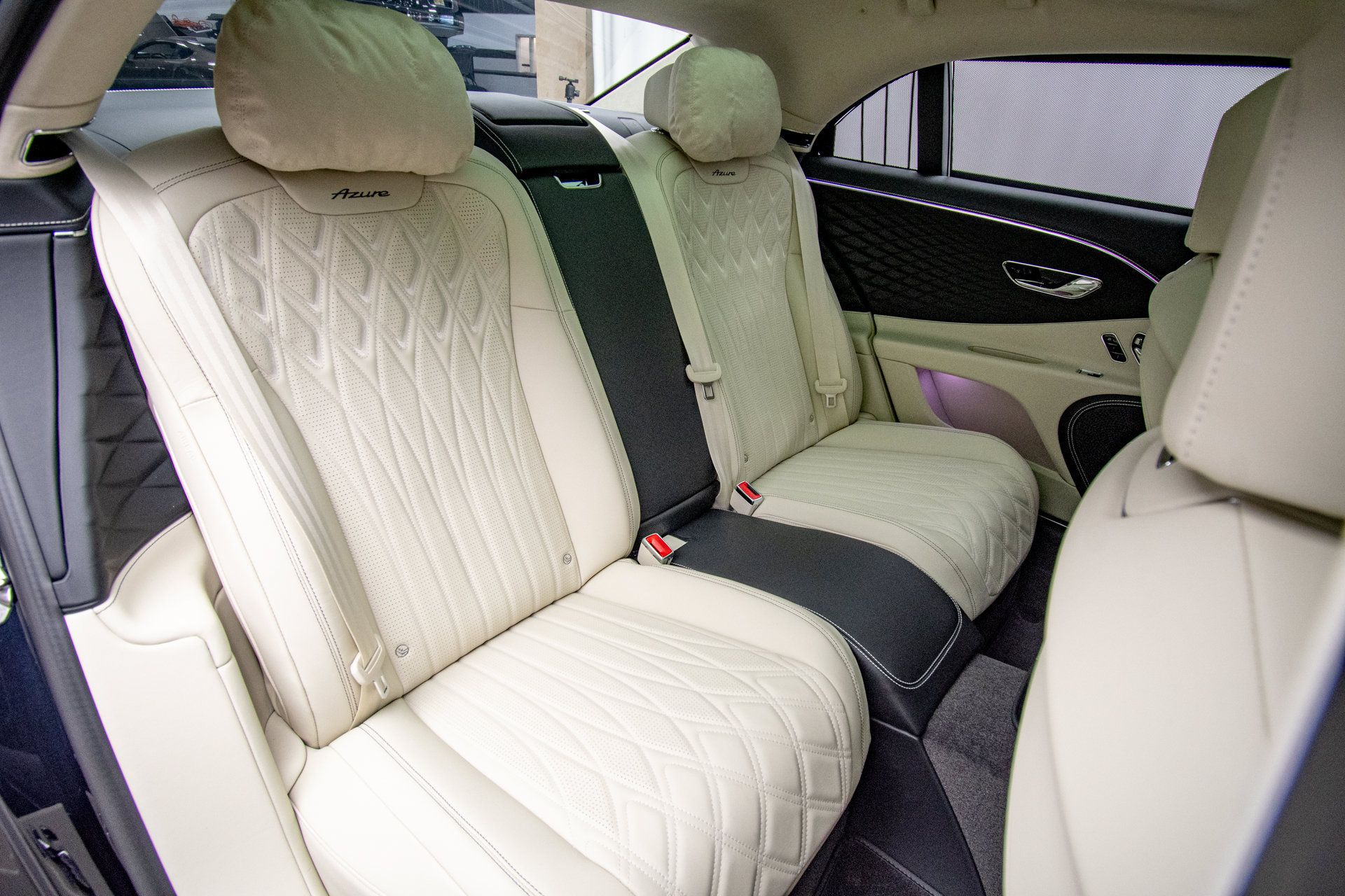 New 2026 Bentley Flying Spur V8 AWD/4WD image 30