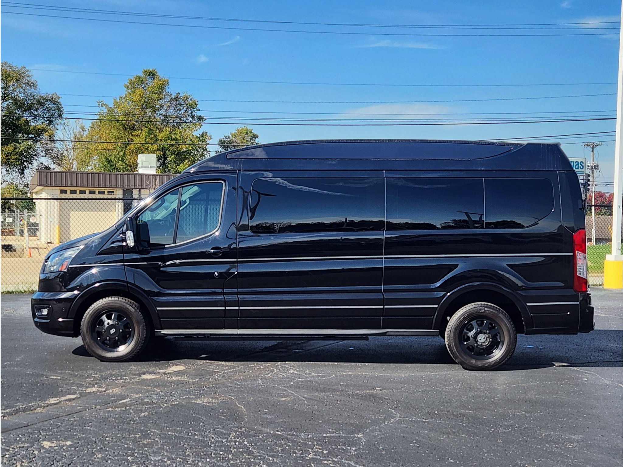 Used 2023 Ford Transit 150 Low Roof AWD image 16