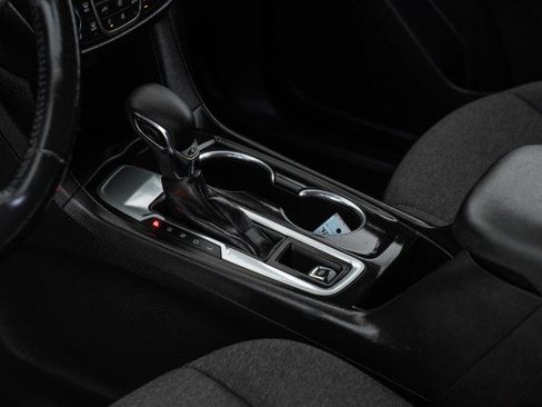 Used 2022 Chevrolet Equinox LT w/ Driver Convenience Package image 22