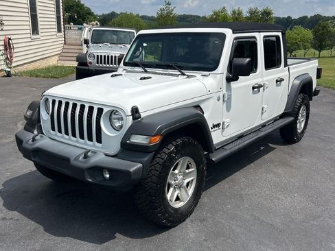 Used 2020 Jeep Gladiator Sport w/ Quick Order Package 24S AWD/4WD image 1