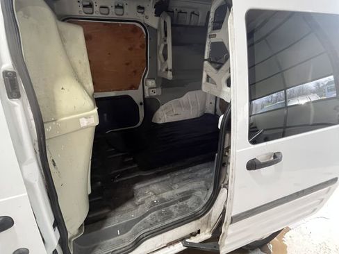 Used 2013 Ford Transit Connect XL image 9