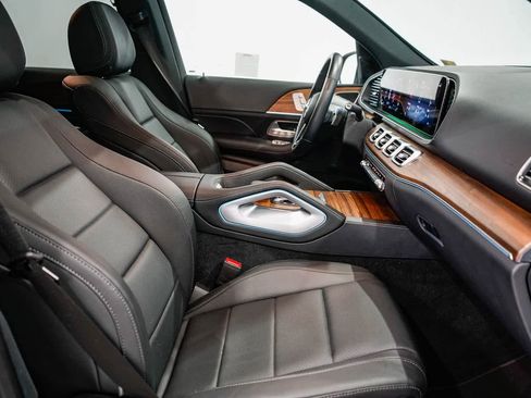 Used 2025 Mercedes-Benz GLE 350 4MATIC image 16