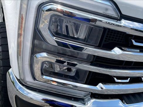 Used 2024 Ford F250 Lariat w/ Lariat Ultimate Package AWD/4WD image 33
