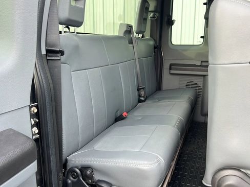 Used 2011 Ford F250 XL AWD/4WD image 16