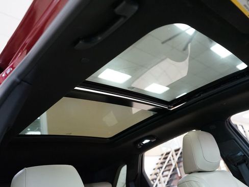 Used 2017 Cadillac XT5 Luxury w/ Driver Awareness Package AWD/4WD image 10