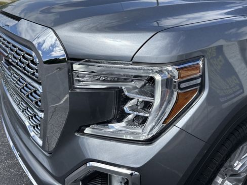 Used 2022 GMC Sierra 1500 Denali w/ Denali Premium Package AWD/4WD image 6