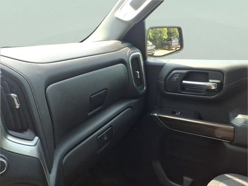 Used 2022 Chevrolet Silverado 1500 LT AWD/4WD image 25