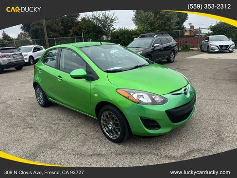 Used 2011 MAZDA MAZDA2 Sport image 3