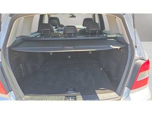 Used 2012 Mercedes-Benz GLK 350 4MATIC image 9