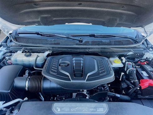 Used 2024 Jeep Wagoneer 4WD w/ Premium Group I image 33