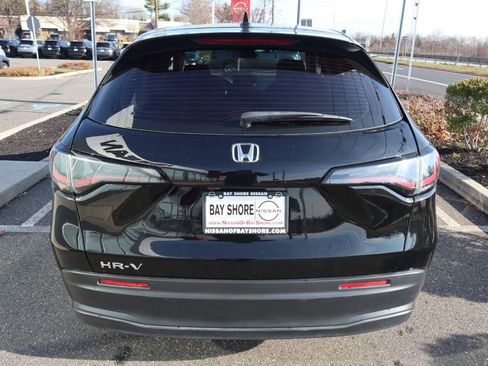 Used 2025 Honda HR-V LX image 6