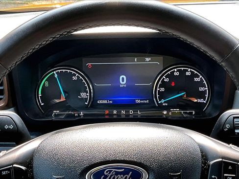 Certified 2023 Ford Maverick Lariat w/ Lariat Luxury Package FWD image 21