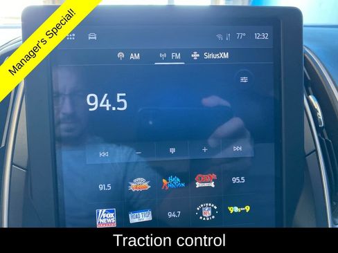 Used 2024 Ford Edge SEL AWD/4WD image 16