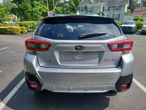 Used 2020 Subaru Crosstrek 2.0i Premium w/ Moonroof Package 1 AWD/4WD image 4