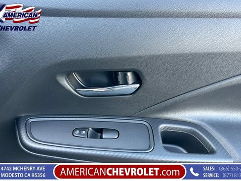 Used 2025 Nissan Versa SV FWD image 22