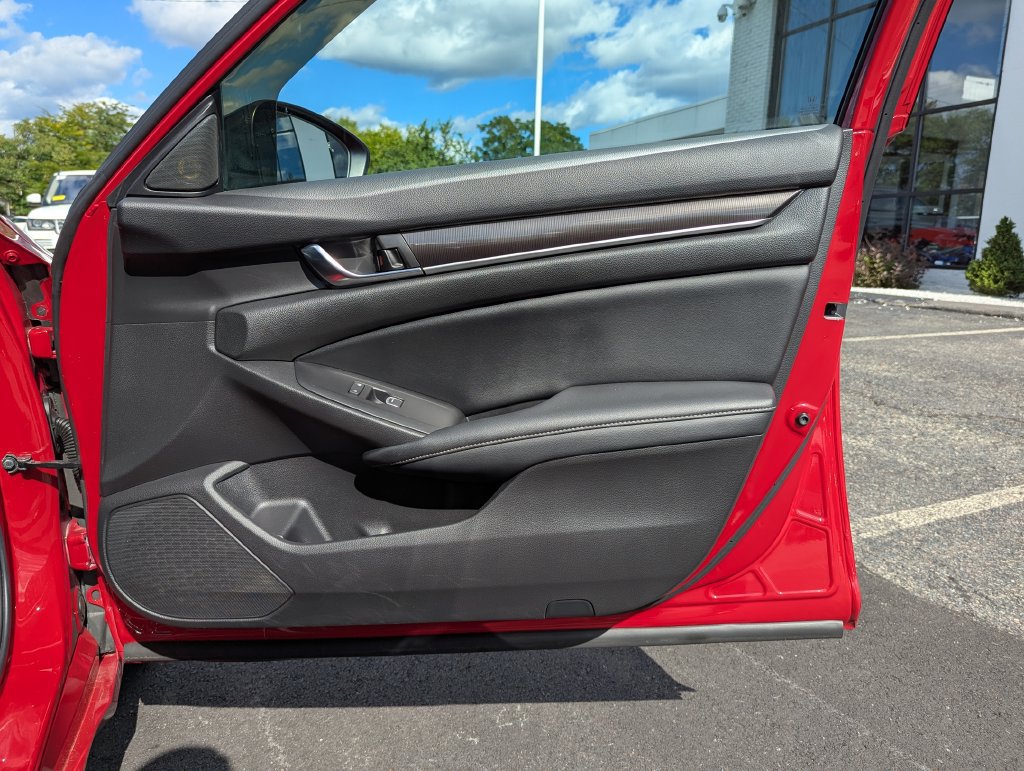 Used 2021 Honda Accord Sport image 29