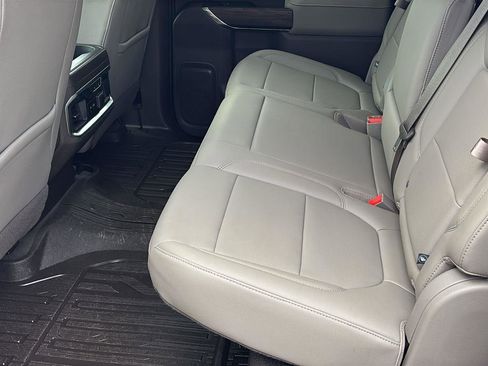 Used 2020 GMC Sierra 1500 SLT w/ SLT Premium Plus Package AWD/4WD image 16