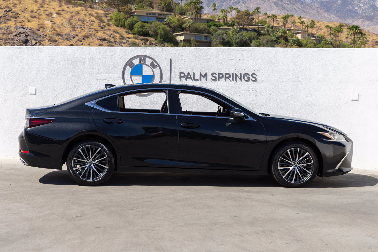 Used 2024 Lexus ES 350 w/ Premium Package FWD image 6