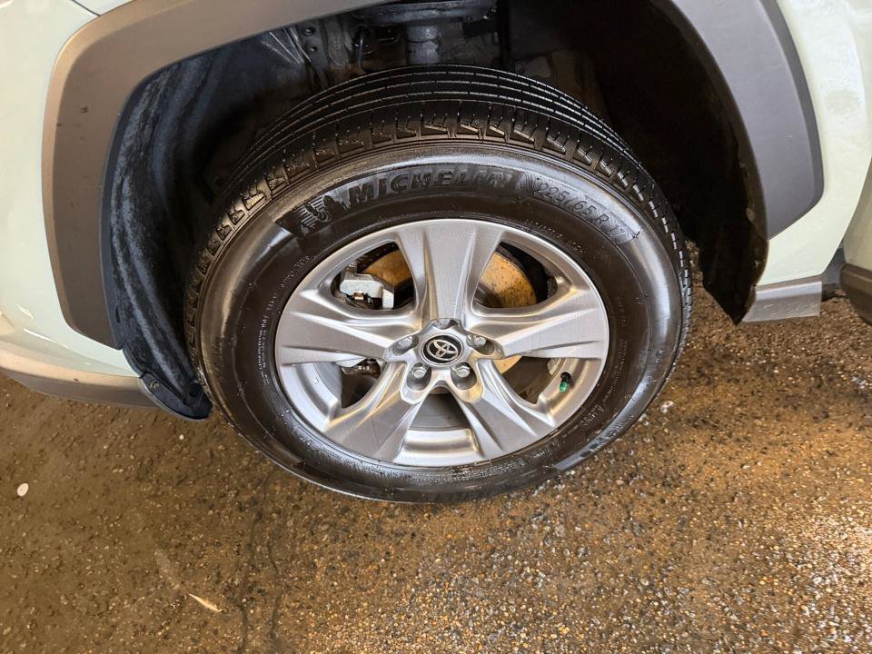 Certified 2023 Toyota RAV4 XLE AWD/4WD image 31