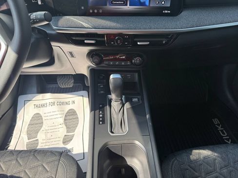 Used 2026 Nissan Kicks SV FWD image 12