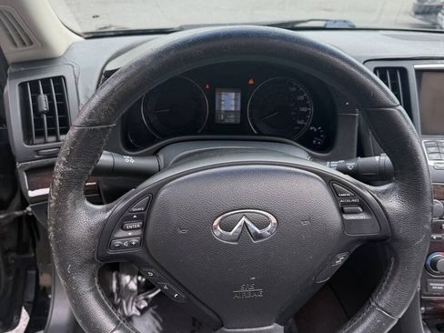 Used 2011 INFINITI G37 Convertible w/ Premium Pkg RWD image 22