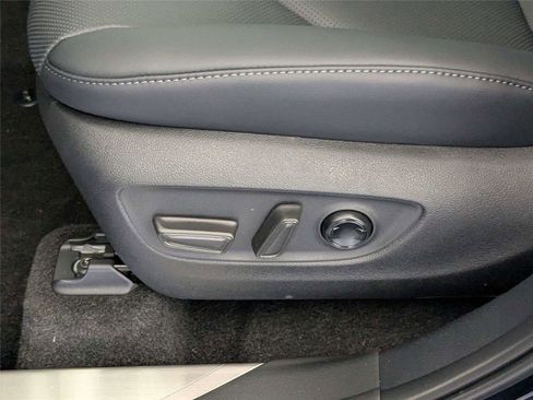 New 2026 Toyota Highlander Limited image 11