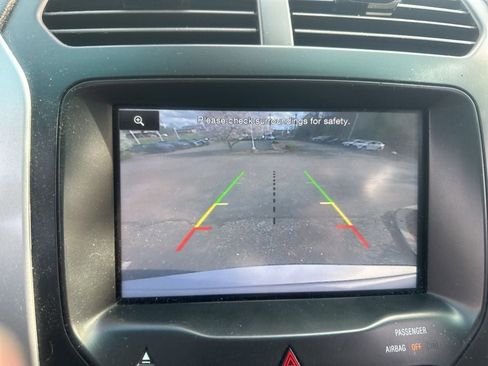 Used 2014 Ford Explorer XLT w/ Equipment Group 202A image 4