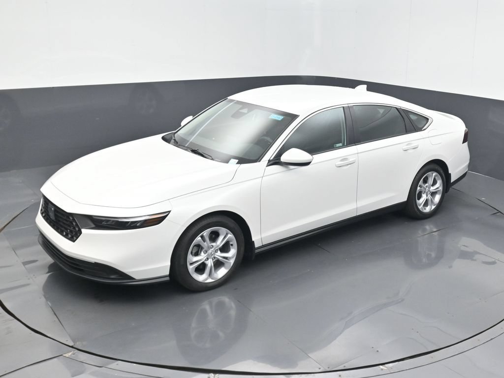 New 2025 Honda Accord LX image 9