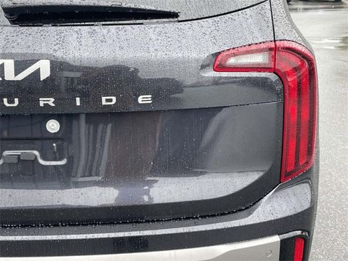 New 2025 Kia Telluride S image 15