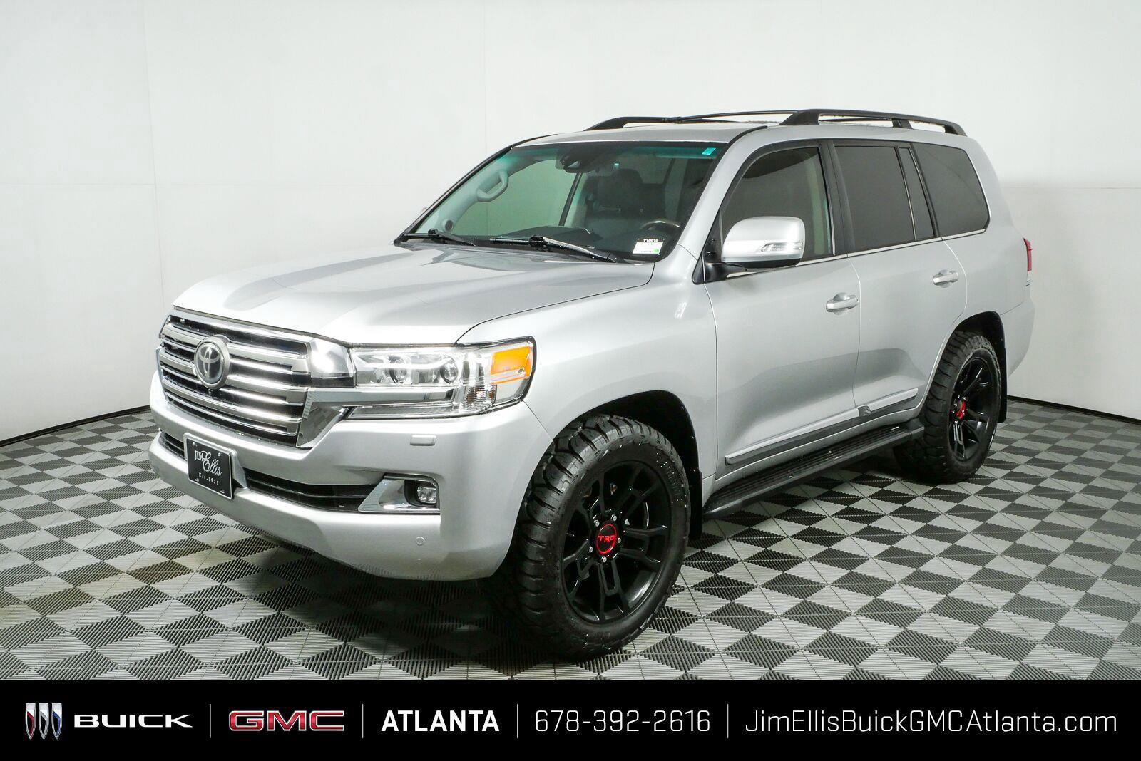 Used 2017 Toyota Land Cruiser AWD/4WD image 28
