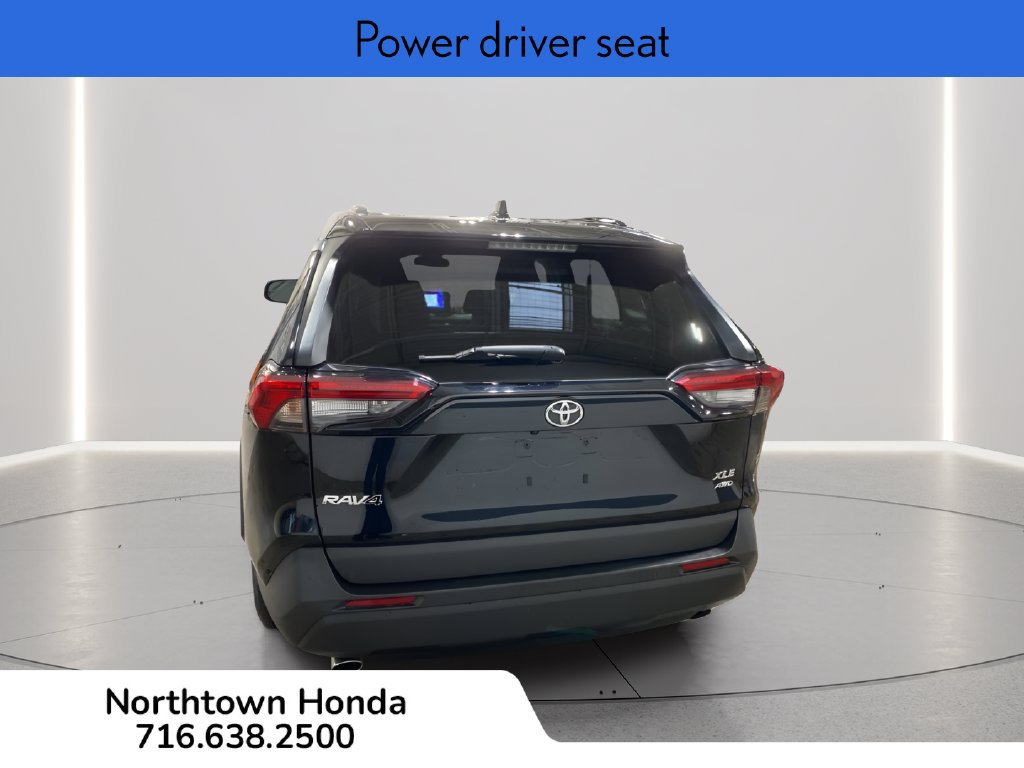Used 2023 Toyota RAV4 XLE AWD/4WD image 8