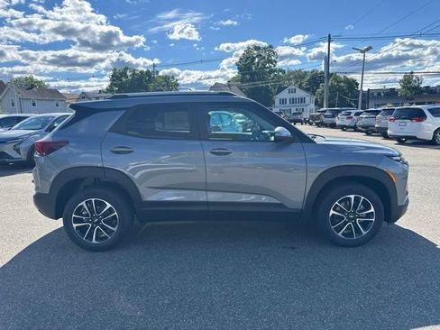 New 2026 Chevrolet TrailBlazer LT w/ Convenience Package AWD/4WD image 6