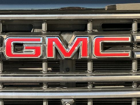 Used 2021 GMC Sierra 2500 AT4 w/ AT4 Premium Plus Package image 38