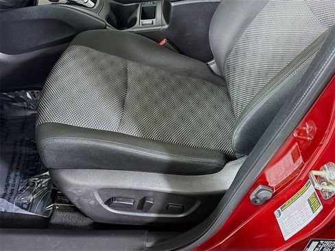 Certified 2022 Nissan Rogue Sport SV image 24