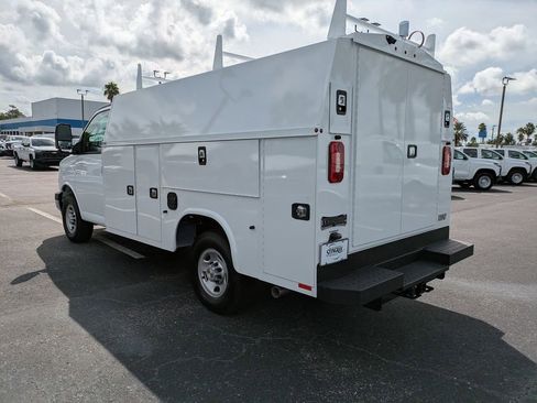 New 2025 Chevrolet Express 3500 w/ Power Convenience Package image 6