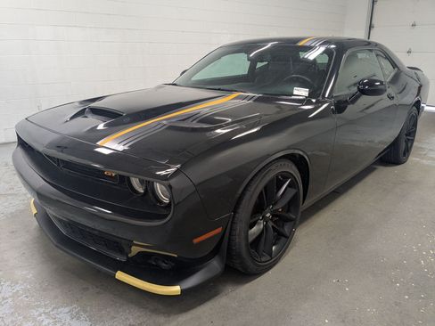 Certified 2023 Dodge Challenger GT w/ Plus Package RWD image 11