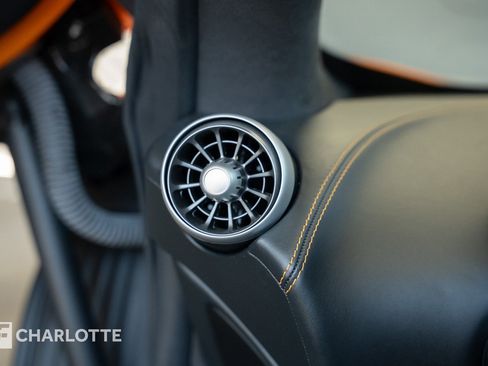 Used 2014 McLaren MP4-12C Spider image 22