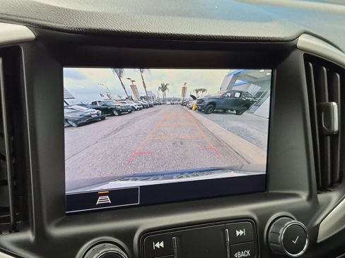 Used 2022 GMC Terrain SLE w/ Driver Convenience Package FWD image 39