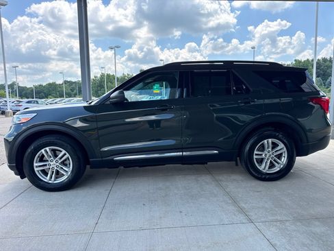 Certified 2023 Ford Explorer XLT AWD/4WD image 4