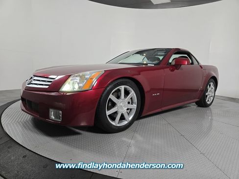 Used 2006 Cadillac XLR RWD image 2