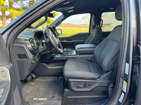 Used 2022 Ford F150 XLT w/ Equipment Group 302A High image 11