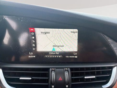 Used 2019 Alfa Romeo Giulia Ti w/ Cold Weather Package AWD/4WD image 20