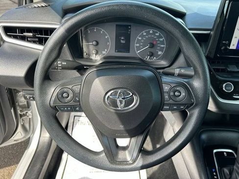 Used 2023 Toyota Corolla LE FWD image 16