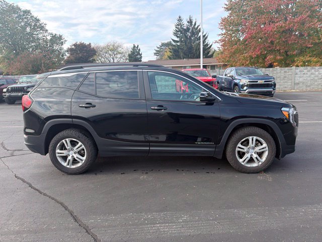 Used 2024 GMC Terrain SLE w/ Driver Convenience Package AWD/4WD image 5