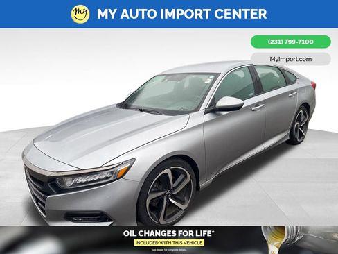 Used 2018 Honda Accord Sport image 3